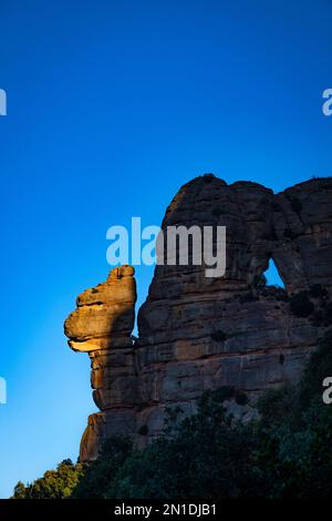 La Cadireta, MORRO DE GOS. La Roca Foradada, Las Agulles, Montserrat, montagna, Catalogna Foto Stock