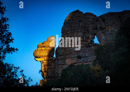 La Cadireta, MORRO DE GOS. La Roca Foradada, Las Agulles, Montserrat, montagna, Catalogna Foto Stock