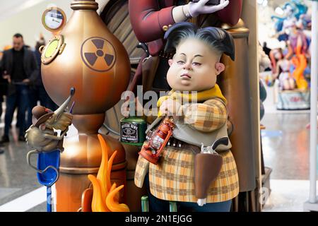 Valencia, Spagna. 04th Feb, 2023. Un Falla Ninot di Kim Jong-un, politico nordcoreano visto durante la cerimonia di apertura della mostra Ninot 2023 a Valencia. La mostra Ninot 2023 è la più grande mostra di arte effimera del mondo, installata nel Museu de les Ciencies, situato nel Ciutat de les Arts i les Ciencies di Valencia. (Foto di Xisco Navarro/SOPA Images/Sipa USA) Credit: Sipa USA/Alamy Live News Foto Stock