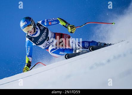 Courchevel, Francia. 06th Feb, 2023. Sci alpino: Campionato del mondo: Combinato, Donne: Laura Gauche, Francia, si compete nel primo appuntamento dell'Alpine Combined, il super-G. I Campionati mondiali di sci si terranno a Courchevel e Meribel nelle Alpi francesi Credit: Michael Kappeler/dpa/Alamy Live News Foto Stock