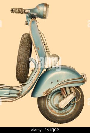 Vista laterale in stile retrò di uno scooter italiano vintage blu non restaurato Foto Stock