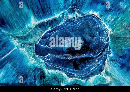 Resina epossidica di base. Arte della resina con colori blu e bianco Foto  stock - Alamy