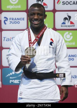 Médaille Judo - France - Cofanetto D'époque Endommagé - Poids 106,5 Gr - Thème Sport