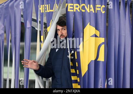 Verona, Italia. 06th Feb, 2023. salvatore bocchetti allenatore di verona durante Hellas Verona FC vs SS Lazio, calcio italiano Serie A match in Verona, Italia, Febbraio 06 2023 Credit: Independent Photo Agency/Alamy Live News Foto Stock