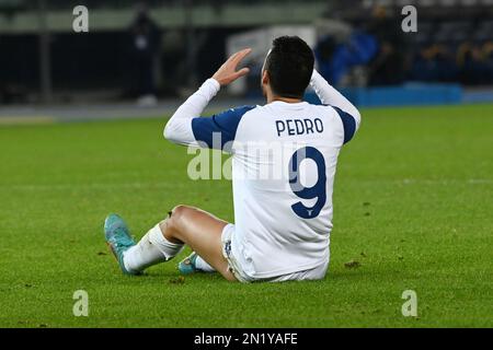 Verona, Italia. 06th Feb, 2023. pedro (lazio) durante Hellas Verona FC vs SS Lazio, calcio italiano Serie A match in Verona, Italia, Febbraio 06 2023 Credit: Independent Photo Agency/Alamy Live News Foto Stock