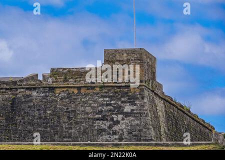 La fortezza del 16th ° secolo di São João Baptista in Angra do Heroismo, Terceira Island, Azzorre, Portogallo. Foto Stock