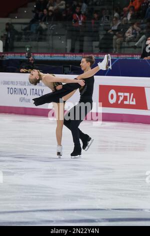 Katerina Mrazkova e Daniel Marzek (CZE) si esibiscono durante la Junior Ice Dance - Free Dance del Gran Premio della ISU di Fighter Skating Final di Torino a Palavela. Foto Stock