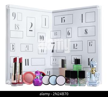 Calendario dell'avvento natalizio con diversi cosmetici e profumi isolati sul bianco Foto Stock