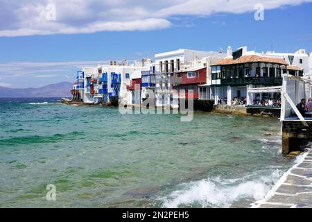 MYKONOS, GRECIA - 4 MAGGIO 2022: Piccola Venezia a Mykonos, Grecia Foto Stock