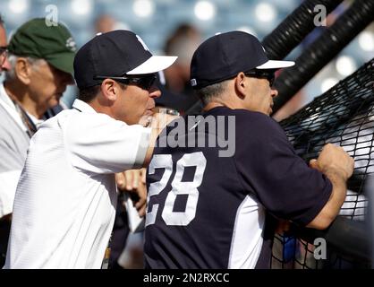 New York Yankees manager Billy Martin, right, joins Phil Rizzuto's wife,  Cora, during Phil Rizzuto Day ceremonies at Yankee stadium, New York City,  August 4, 1985. (AP Photo Stock Photo - Alamy