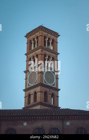 Roma Street View edifici ombra tramonto Foto Stock