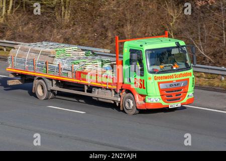 2022 PONTEGGI GSL GREENWOOD DAF LF 210 fa 12T 4500cc camion con pianale diesel; viaggiando sull'autostrada M61 UK Foto Stock