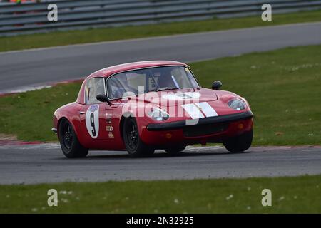 Jamie Keevill, Lotus Elan S2, Adams e Page Swinging Sessanta, Gruppo 2, vetture oltre 2000cc, divise in 6 classi G a i, una gara di quaranta minuti con la Foto Stock