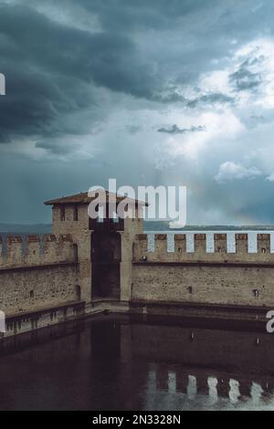 Scaligero Castello Sirmione Italia Foto Stock