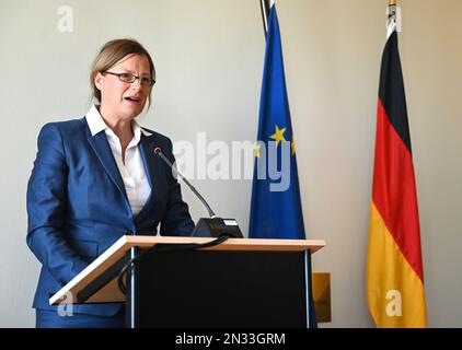 Genf, Svizzera. 07th Feb, 2023. Interviene l'ambasciatore Katharina Stasch durante la visita del Presidente federale a Ginevra. Credit: Britten/dpa/Alamy Live News Foto Stock