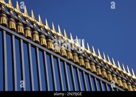 Ornato recinzione al Palais de Justice, Parigi, Francia Foto Stock