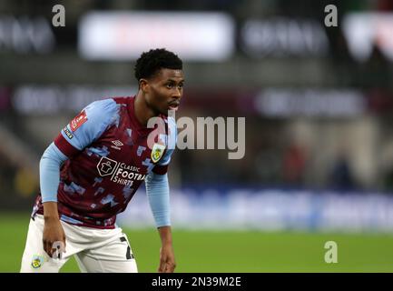 7th febbraio 2023: Turf Moor, Burnley, Lancashire, Inghilterra; fa Cup Football, Burnley contro Ipswich Town; Nathan Tella di Burnley Foto Stock