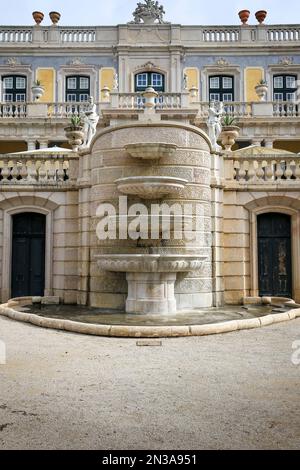 Queluz, Lisbona, Portogallo - 21 novembre 2022: Bellissimo Palazzo Nazionale di Queluz a Lisbona Foto Stock