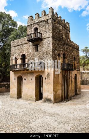 Castello di Itegie Mintwab, presso il recinto della Fortezza di Fasil Ghebbi nell'Etiopia settentrionale situato a Gondar, regione di Amhara; Etiopia Foto Stock