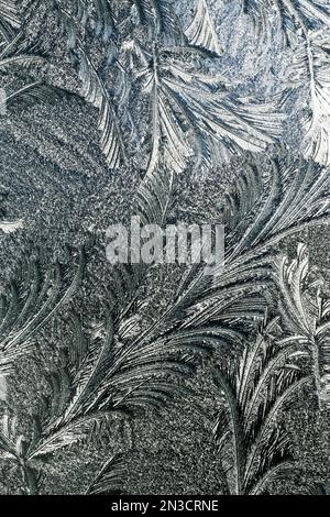 Bellissimi modelli di ghiaccio con brina delle finestre; Sitka, Alaska, Stati Uniti d'America Foto Stock