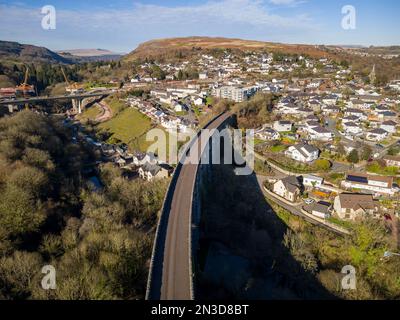 Veduta aerea del Viadotto di Cefn Coed (costruito nel 1866) a Merthyr Tydfil, Galles Foto Stock