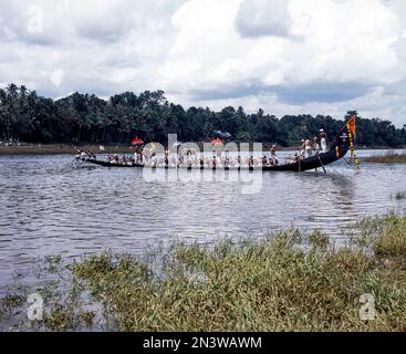 Vallamkali o corse di barche ad Aranmula, Kerala, India, Asia Foto Stock