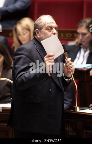 Il Ministro della Giustizia francese Eric Dupont-Moretti partecipa a una sessione di interrogazioni rivolte al Governo presso l'Assemblea Nazionale francese, il 07 febbraio 2023 a Parigi, Francia. Foto di David Niviere/ABACAPRESS.COM Foto Stock