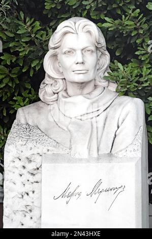 Monumento a Melina Mercouri, attrice greca, cantante e politico ad Atene, Grecia. Foto Stock