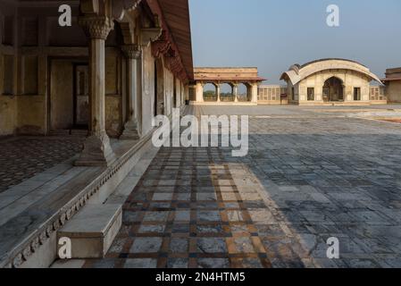 Padiglione di Sheesh Mahal in Lahore Pakistan Foto Stock