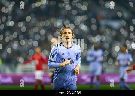 Rabat, Marocco. 08th Feb, 2023. Luka Modric del Real Madrid in azione durante la partita di calcio semifinale della Coppa del mondo FIFA Club tra al Ahly e il Real Madrid allo stadio Prince Moulay Abdellah. Credit: -/dpa/Alamy Live News Foto Stock