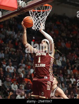 8 febbraio 2023: Boston College Eagles avanti T.J. Bickerstaff (1) spara un layup durante la partita di pallacanestro NCAA tra il Boston College Eagles e i Virginia Tech Hokies al Cassell Coliseum di Blacksburg, Virginia. Greg Atkins/CSM Foto Stock