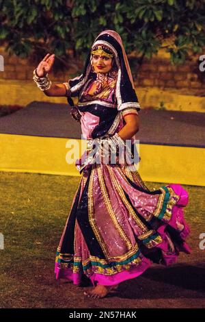 Ghoomar danza, musica e danza in Rajasthan, Rajasthan, India Foto Stock