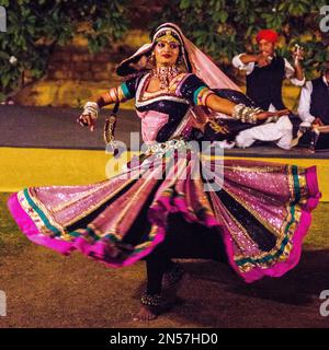 Ghoomar danza, musica e danza in Rajasthan, Rajasthan, India Foto Stock