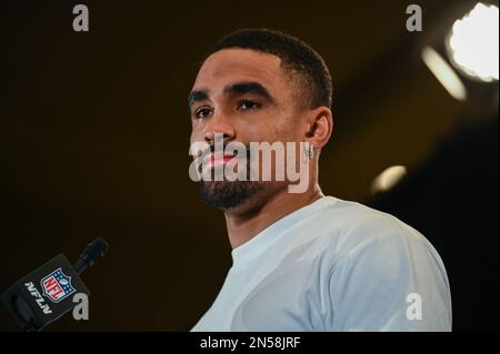 Jalen Hurts parla durante una conferenza stampa allo Sheraton Grand at Wild Horse Pass di Phoenix, Arizona. Data immagine: Mercoledì 8 febbraio 2023. Il Super Bowl LVII si svolgerà domenica 12 febbraio 2023 tra i Kansas City Chiefs e le Philadelphia Eagles. Foto Stock