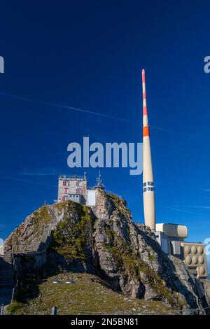 Vetta Saentis con torre di trasmissione, Svizzera, Appenzell Foto Stock