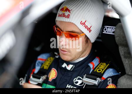 Umeå 20230209 Thierry Neuville (nella foto), Belgio / Martijn Wydaeghe, Belgio, Hyundai i20 N Rally1 Hybrid, durante lo Shakedown/test di giovedì davanti Foto Stock