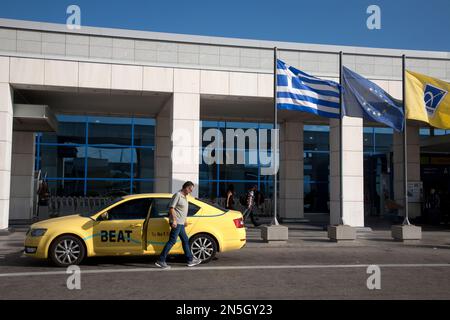 taxi all'aeroporto internazionale di atene eleftherios venizelos sparta-artemida atene grecia Foto Stock