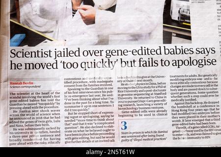 'Scienziato imprigionato su bambini gene-edited dice che si è spostato 'troppo rapidamente', ma non riesce a scusarsi' Guardian giornale articolo 5 febbraio 2023 Regno Unito Foto Stock