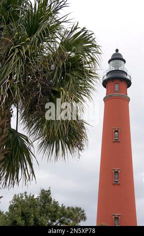 Daytona Beach, Florida, Stati Uniti. 12th Feb, 2008. 12 febbraio 2008 - Daytona Beach, FL, USA: Ponce Inlet Lighthouse (Credit Image: © Walter G. Arce Sr./ZUMA Press Wire) SOLO PER USO EDITORIALE! Non per USO commerciale! Foto Stock