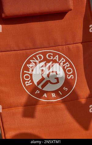 Souvenir in vendita nel negozio ufficiale di Roland Garros, Parigi Foto Stock