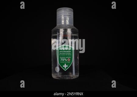 EXETER, DEVON, UK - 17 GENNAIO 2023 Peppy Group UK produce gel antibatterico per le mani Peppy Foto Stock