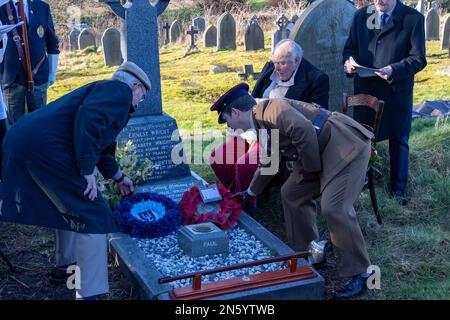 Un servizio commemorativo al cimitero della chiesa di Rossherne per il soldato SAS maggiore Paul Wright RE che è stato ucciso in azione durante la guerra di Dhofar il 6 1973 febbraio Foto Stock