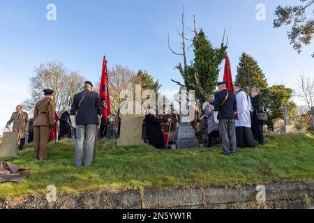 Un servizio commemorativo al cimitero della chiesa di Rossherne per il soldato SAS maggiore Paul Wright RE che è stato ucciso in azione durante la guerra di Dhofar il 6 1973 febbraio Foto Stock