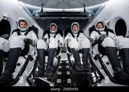 Stati Uniti. 30th Jan, 2023. Lo Specialista di missione Andrey Fedyaev, il pilota Wareen Hoburg, il comandante Stephen Bowen e lo Specialista di missione Sultan al Nedayi al Kennedy Space Center in Florida. Credit: SpaceX/ZUMA Press Wire Service/ZUMAPRESS.com/Alamy Live News Foto Stock