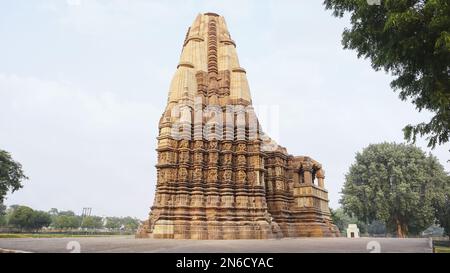 Tempio DULADEO, costruito nel 10-11th ° secolo, dedicato a Signore Shiva, Gruppo meridionale, Khajuraho, Madhya Pradesh, India, Patrimonio dell'umanità dell'UNESCO. Foto Stock