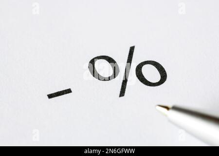 Segno percentuale, segno meno, immagine simbolo, meno interesse Germania Foto Stock