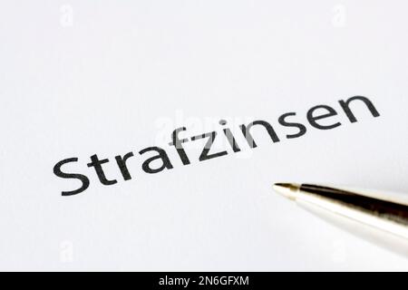 Interesse penalità, meno interesse, immagine simbolica, Germania Foto Stock