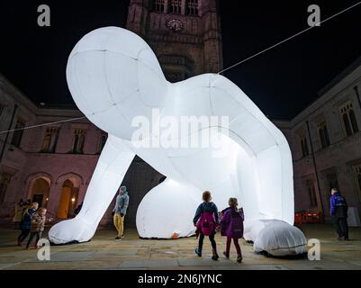 Viste delle installazioni di arte illuminata al 2023° Spectra Festival of Light Aberdeen, Scozia Foto Stock