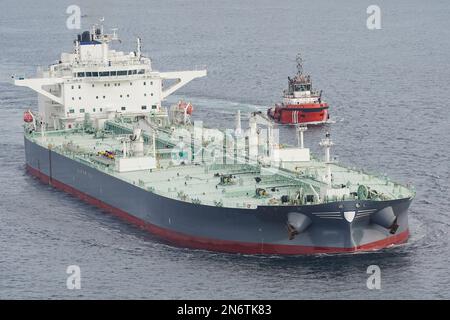 Una nave cisterna che trasporta liquidi tra i porti Foto Stock