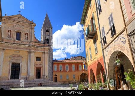 cattedrale di saint michel de Sospel, vallee de la Bevera, Alpes Maritimes, 06, Cote d'Azur, Francia Foto Stock